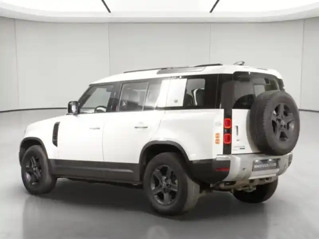 Land Rover Defender 110 2.0 d240 s — photo 6
