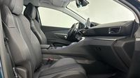 Peugeot 3008 HYBRID 225ch Active Pack e-EAT8 — photo 15