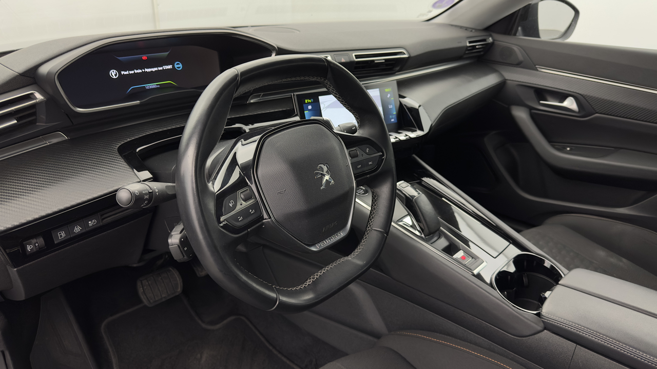 Peugeot 508 SW Hybrid 225 e-EAT8 — photo 12