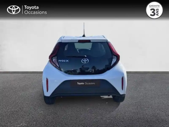 Toyota Aygo x 1.0 vvt-i 72ch dynamic my23 — photo 4