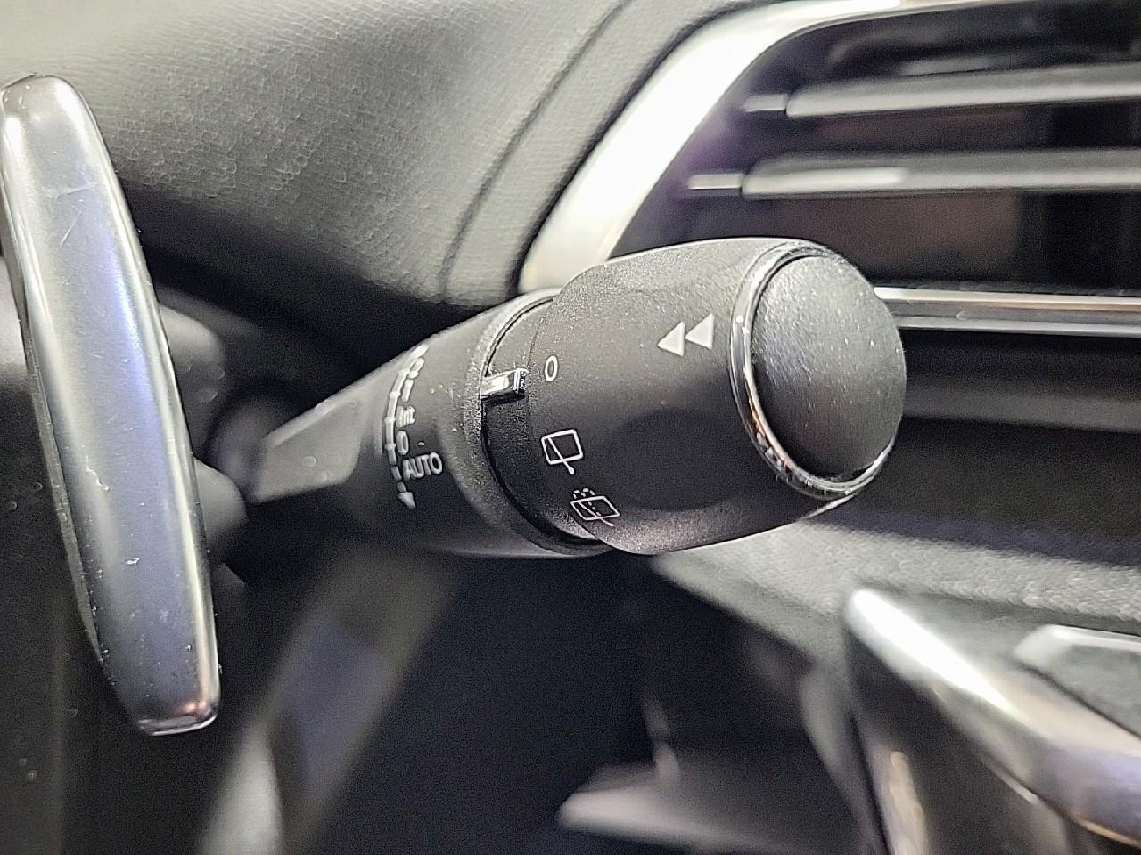 Peugeot 3008 hybrid 225 e-eat8 active pack — photo 18
