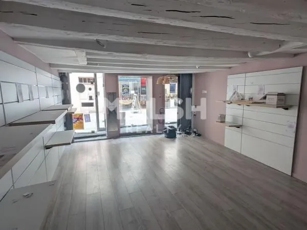 Local commercial 62 m²