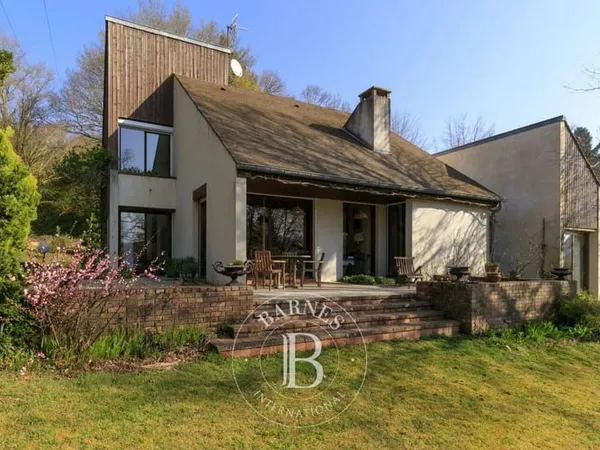 Maison 6 pièces 217 m²