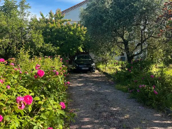MAISON 130 m2 + 1000 m2 DE TERRAIN CONSTRUCTIBLE