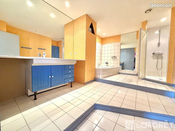 Appartement 5 pièces 161 m²