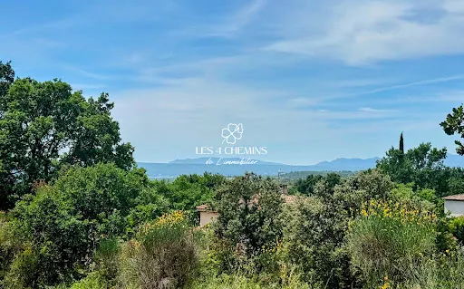 Terrain 1740 m²