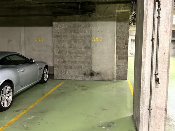 Loue parking 10m² Paris 10ème