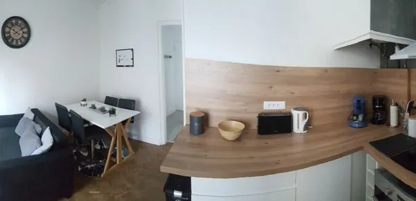 T2 meuble / 30 m2 / basse ville / disponible 05 octobre