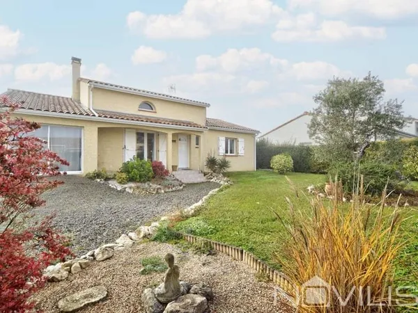 Villa 5 pièces 140 m²