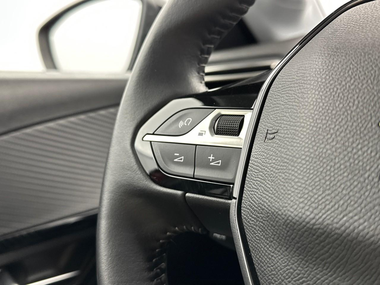 Peugeot 208 puretech 75 s&s bvm5 style — photo 17
