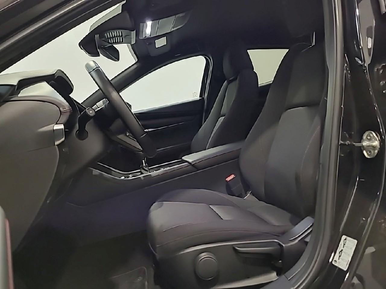 Mazda 3 3 5 portes 2.5l e-skyactiv-g m hybrid 140 ch bvm6 — photo 10