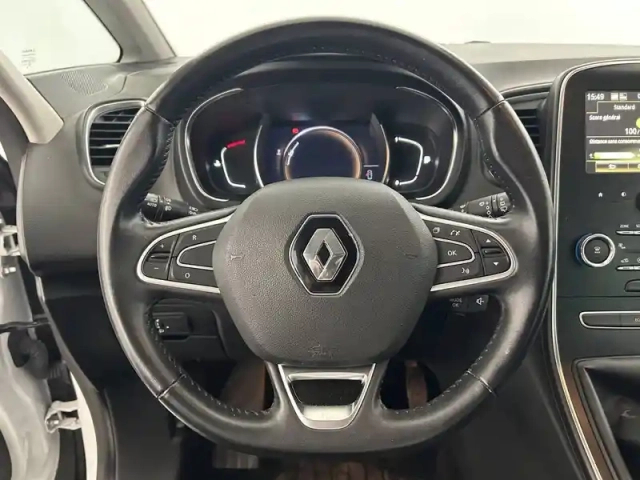 Renault Scenic dci 110 energy — photo 24
