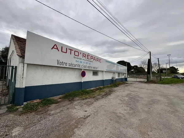 Local d'activité 250 m²