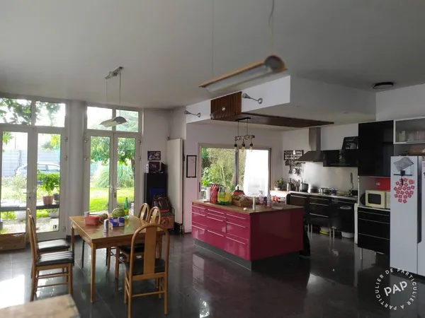 Maison 6 pièces 399 m²