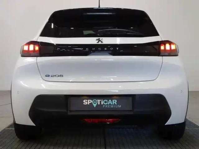 Peugeot 208 e- 136ch style — photo 4