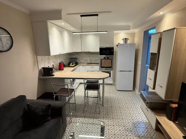 🔥 Appartement rénové et meublé à vendre