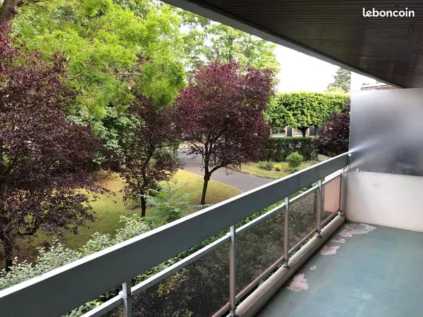 Appartement F3/F4 84M2 + Parking