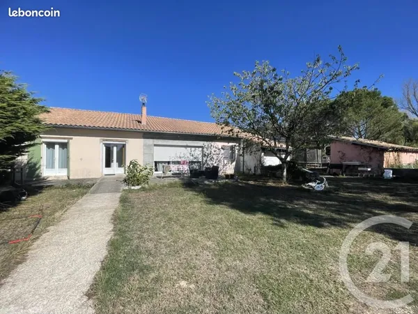 Maison 9 pièces 256 m²
