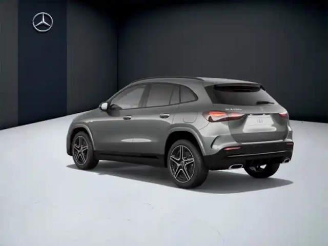 Mercedes Gla 250 e hybrid eq amg line — photo 3