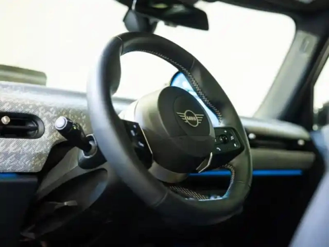 Mini Cooper 5 portes c 156ch classic dkg7 — photo 10