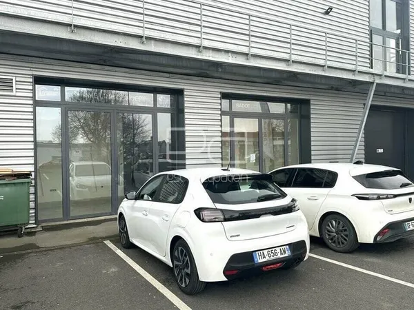 Local commercial 350 m²
