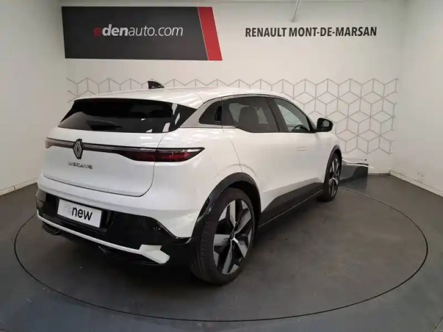 Renault Megane e-tech ev60 220 ch super charge — photo 5