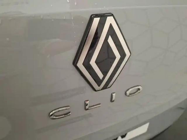 Renault Clio tce 90 ch gsr2 — photo 17