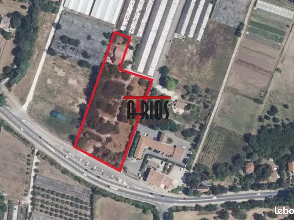 Terrain 7500 m² La Crau
