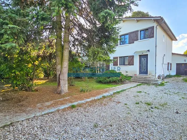 Maison 6 pièces 153m2 + 850m2 de terrain + Garage