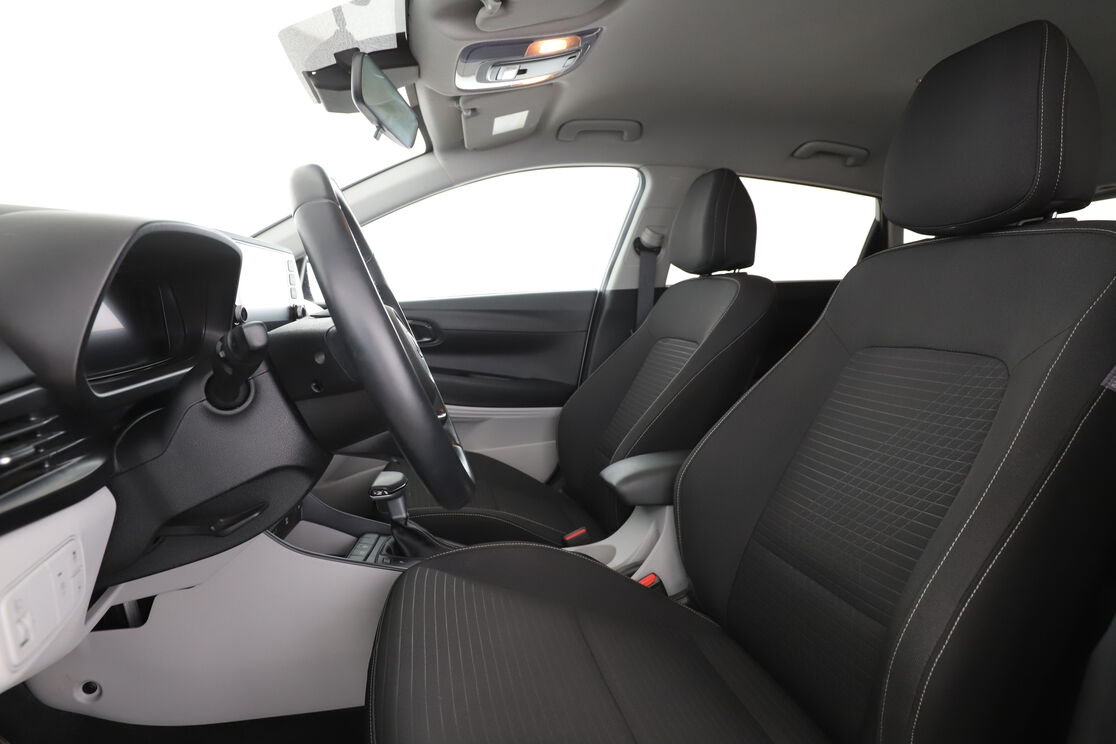 Hyundai i20 1.0 T-GDi Hybrid 48V Intuitive DCT-7 — photo 9