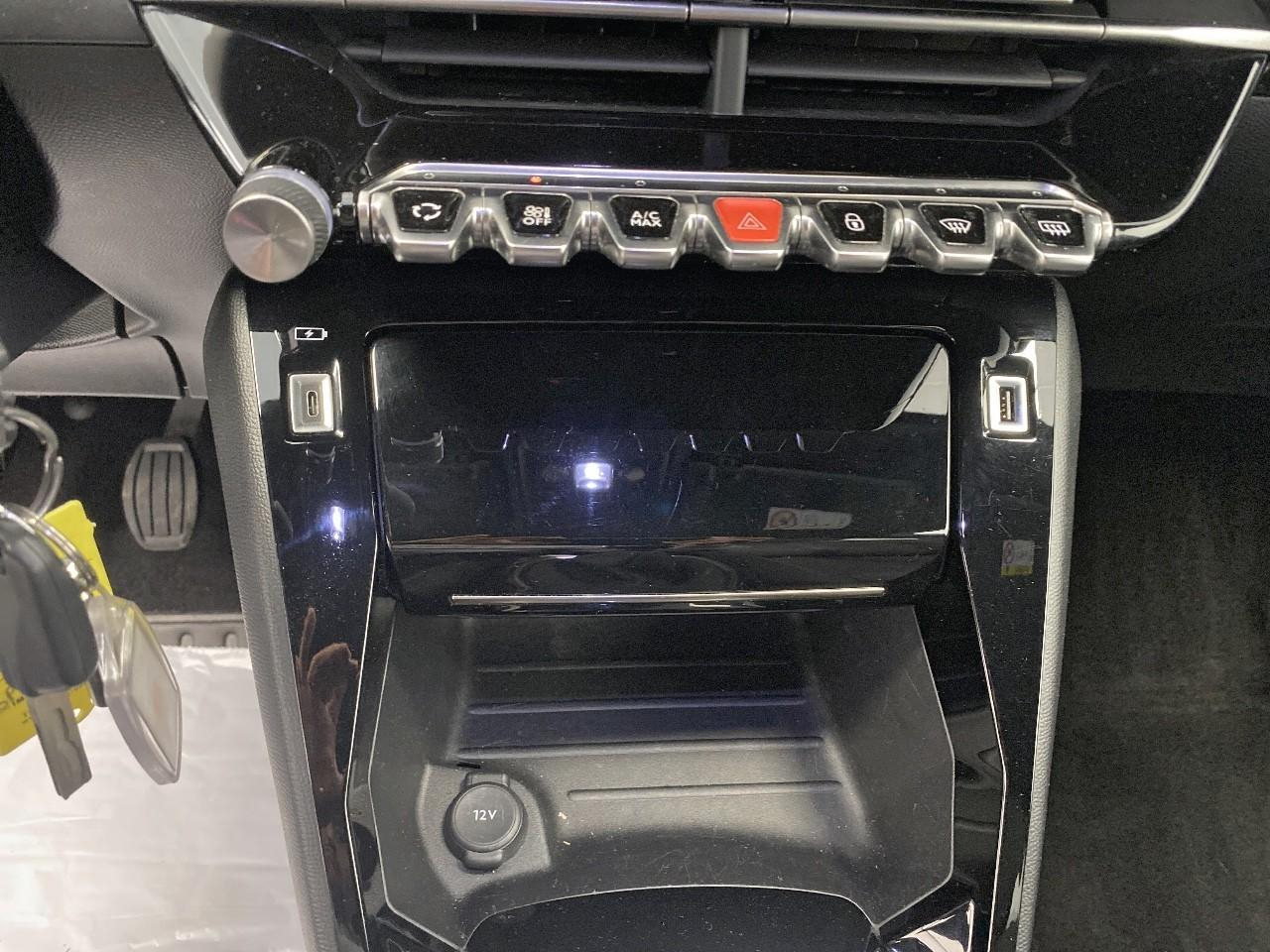 Peugeot 2008 puretech 100 s&s bvm6 allure — photo 15
