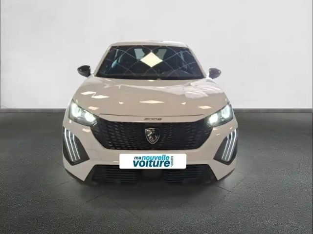 Peugeot 2008 hybrid 145 e-dcs6 — photo 2