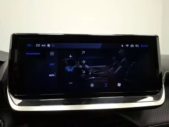 Peugeot 2008 hybrid 136 e-dcs6 — photo 70