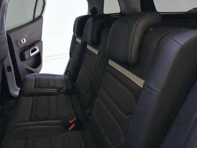 Citroën C5 Aircross hybride 136 e-dcs6 — photo 12