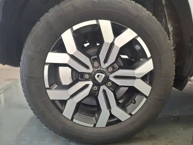 Dacia Duster blue dci 115 4x2 — photo 22