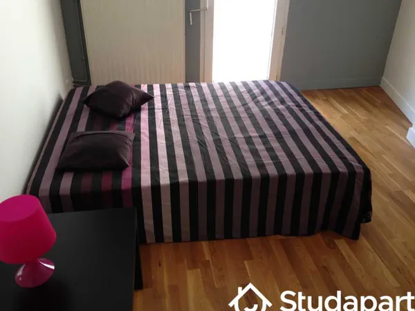 Chambre dans une colocation de 11m2