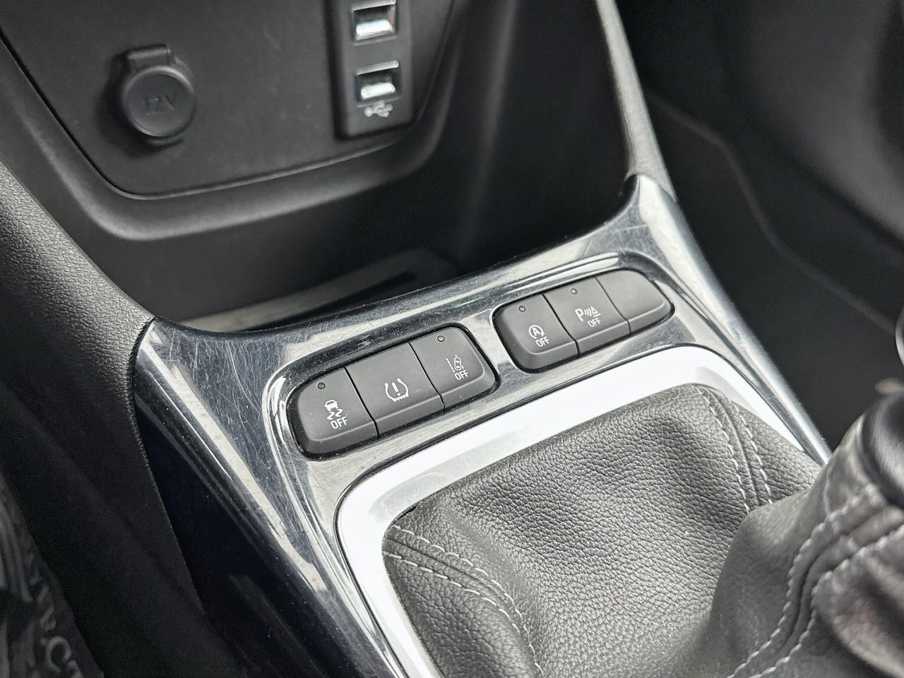 Opel Crossland x 1.2 turbo 130 ch design 120 ans — photo 26