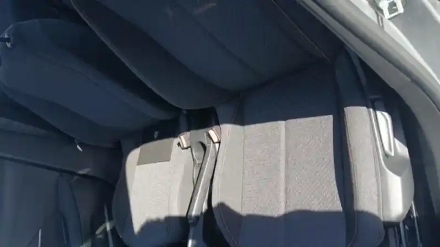 Peugeot 208 hybrid 110 ch e-dcs6 — photo 10