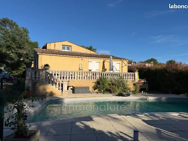 Villa 6 pièces 130 m²