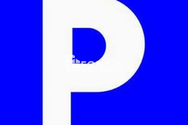 Parking 13 m²