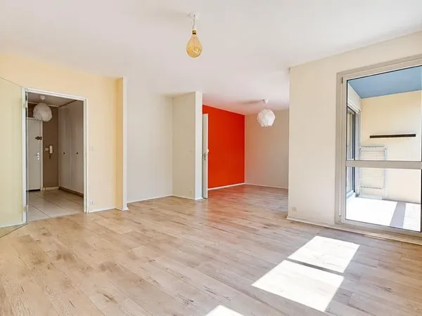 T3 68 m² avec terrasse - Résidence de standing - Parc Buffon - Besançon - Attention bail de courte d