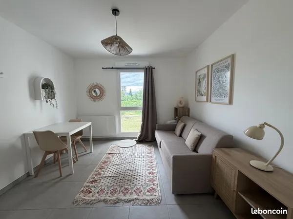 Studio 1 pièce 18 m²