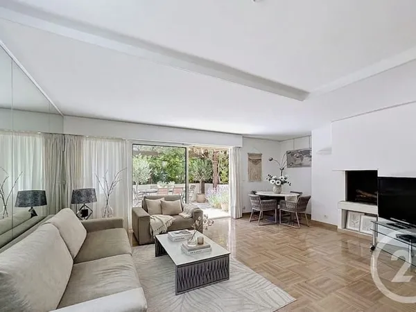 Appartement 6 pièces 115 m²