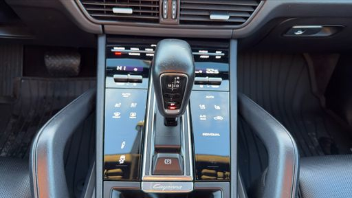 Porsche Cayenne 3.0 V6 e-Hybrid AWD 462 - N/A – 2020 – 177000 km – Hybride essence – Boîte Automatique — photo 33