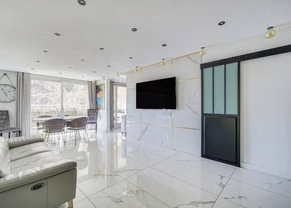 Appartement 5 pièces 103 m²