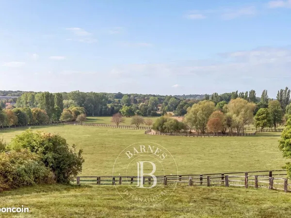 Propriété 9 pièces 181 m²