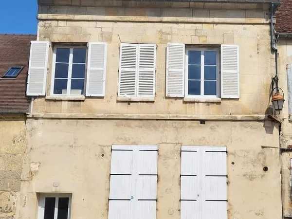 Immeuble de 7 logements plus combles aménageables Hyper centre