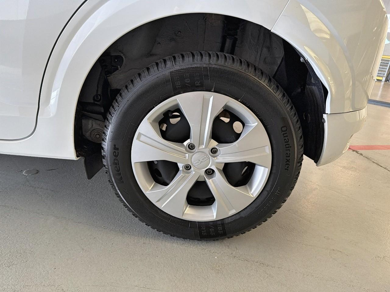 Dacia Sandero sce 65 gsr2 essential — photo 11