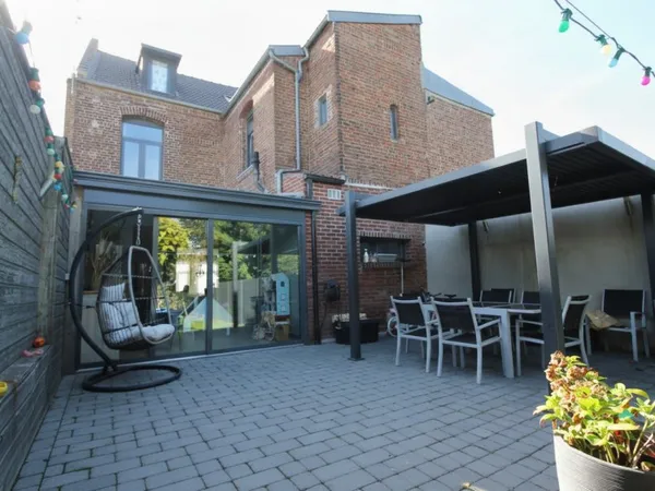 Maison 6 pièces 154 m²