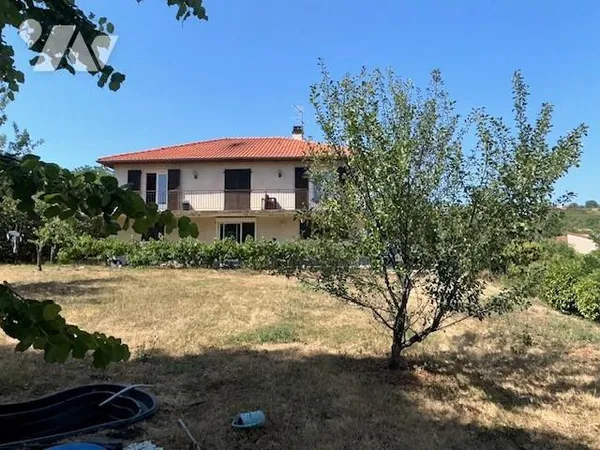 Maison 8 pièces 170 m²